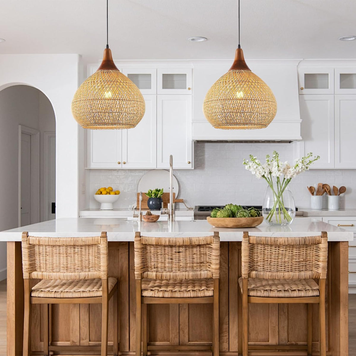 Rattan Pendant Light, 15.7" Rattan Chandelier Hand-Woven Boho Pendant Light Fixtures with Solid Wood, Basket Wicker Chandelier for Dining Room Kitchen Island Living Room