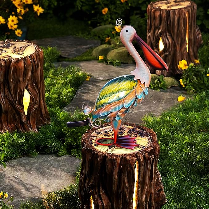 HONGLAND Solar Metal Pelican Statues Garden Sculpture & Statues, Glass Outdoor Pelican Yard Art Coastal Ocean Bird Decor Lawn Ornament for Backyard Porch Patio Decor(19 Inch)