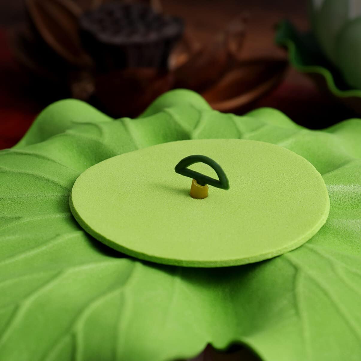 Ciieeo 6PCS Artificial Floating Lotus Flowers Realistic White Lotus & Water Lily Pads for Pool Patio Garden Aquarium Decor