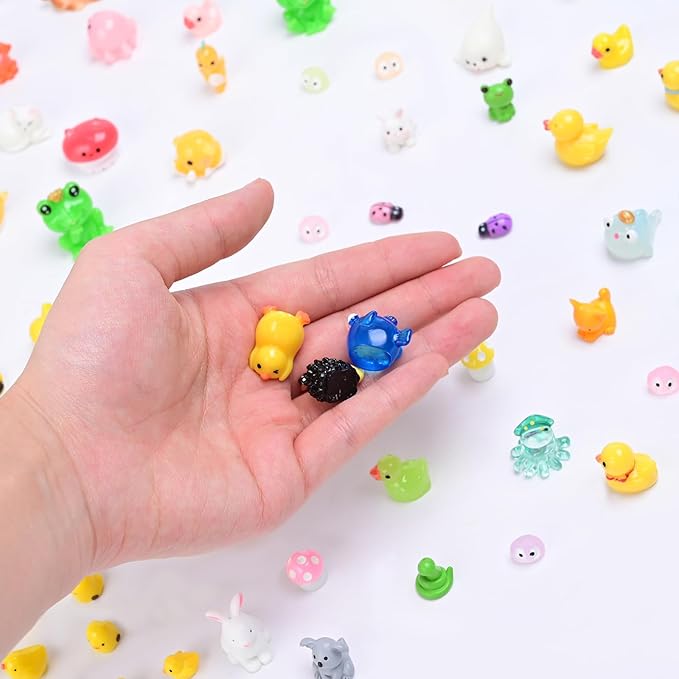 150 Pieces Mini Resin Animals Mini Resin Figures Tiny Resin Animals Model Set for DIY Miniature Garden Decor, Dollhouse Ornament,Succulents Plants Ornaments, Animals Party Favors
