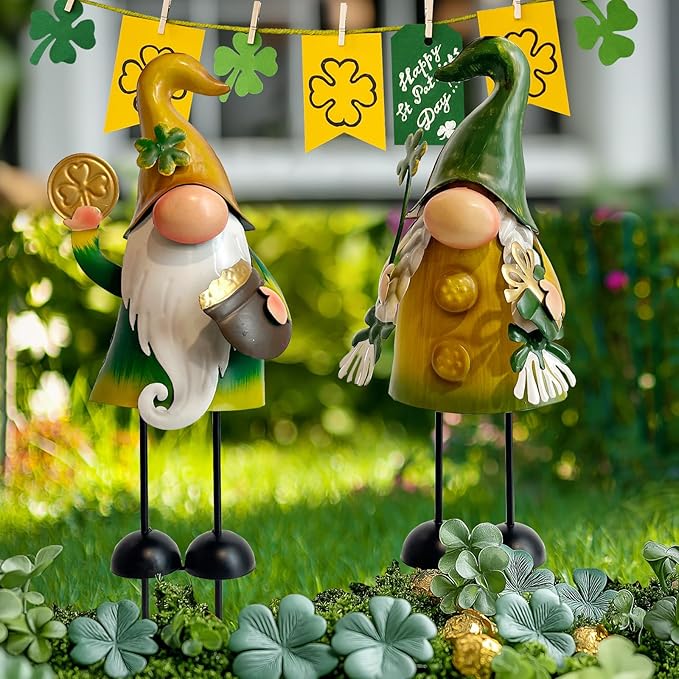 HONGLAND St.Patricks Day Decorations Outdoor Green Gnomes, Metal Gnomes Figurine Irish Leprechaun St Patricks Day Decor, Luck Shamrock Gnome for Home Outside Garden Lawn Party Yard Patio (18 INCH)
