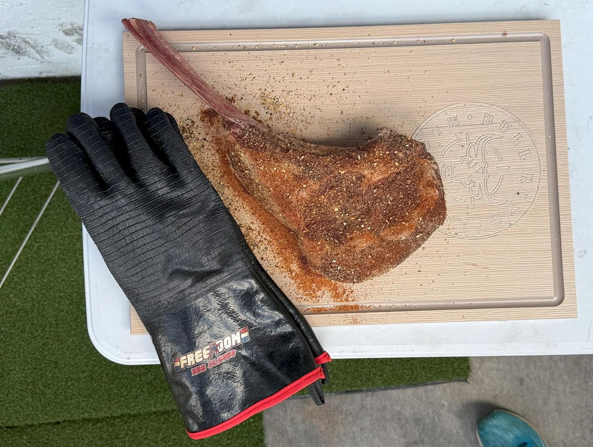 Freedom BBQ Gloves 932°F Heat Rated Magnetic EZ On Off Safety Clips Waterproof for Grills Smokers Fryers Ovens (18")