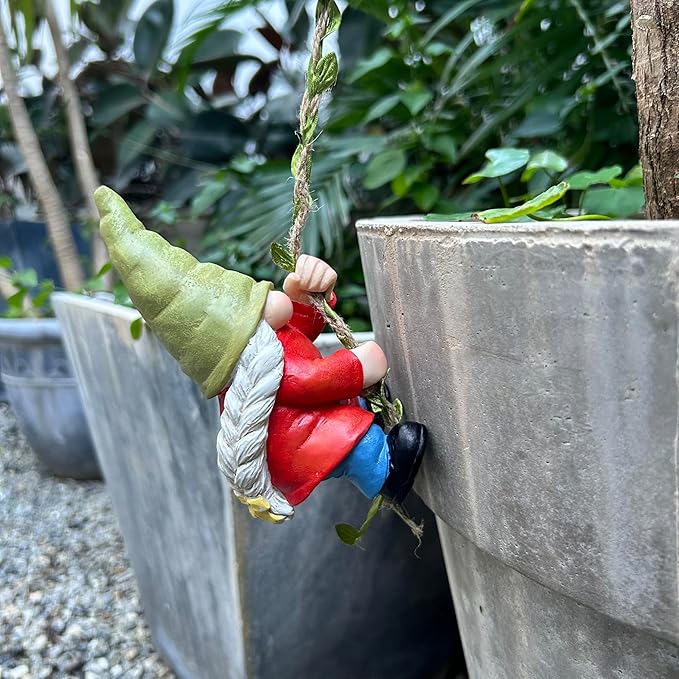 Hanging Gnome Garden Statue Decoration,Climbing Garden Gnomes Statue Figurine Ornament for Indoor Outdoor Home Garden Decor，Gift for Women,mom